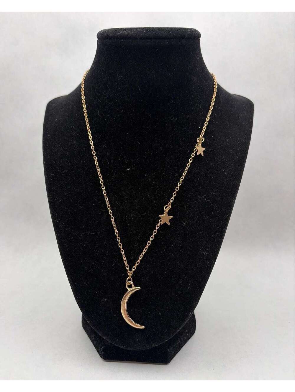 Vintage Gold Tone Moon and Stars Pendant Necklace, 18" Necklace.